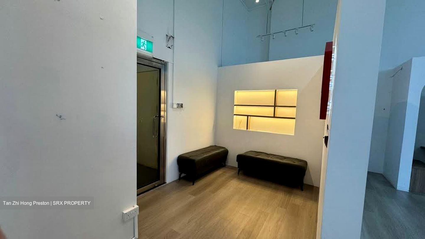 Tahir Building (D1), Office #563665141